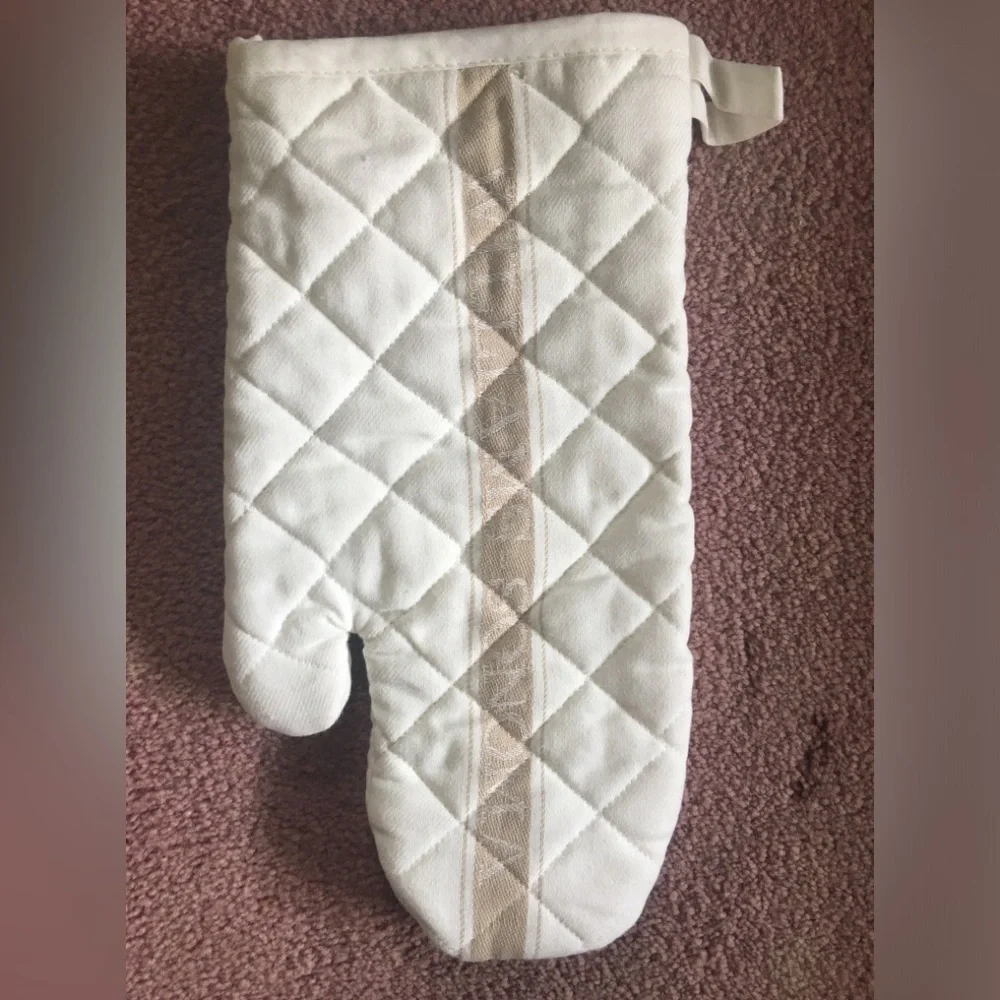 William Sonoma Oven Mitt New